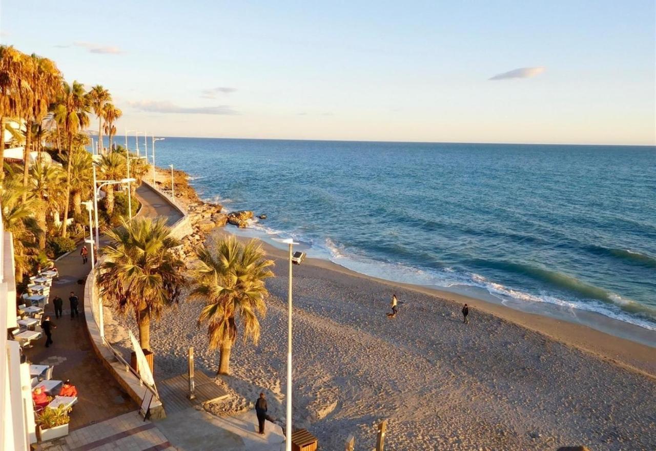 Super Front Line Modern New Apartm Nerja Kültér fotó